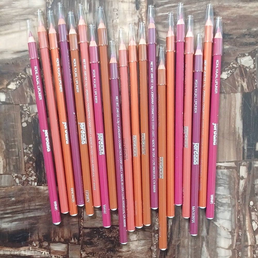 Lip liner Bundle - Picture 3 of 4